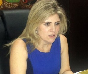 promotora-alessandra-marques
