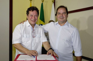 Para compartilhar esse conteúdo, por favor utilize o link http://www1.folha.uol.com.br/poder/2014/03/1427713-governador-do-ac-faz-ato-oficial-para-readmitir-servidor-indiciado-pela-pf.shtml ou as ferramentas oferecidas na página. Textos, fotos, artes e vídeos da Folha estão protegidos pela legislação brasileira sobre direito autoral. Não reproduza o conteúdo do jornal em qualquer meio de comunicação, eletrônico ou impresso, sem autorização da Folhapress (pesquisa@folhapress.com.br). As regras têm como objetivo proteger o investimento que a Folha faz na qualidade de seu jornalismo. Se precisa copiar trecho de texto da Folha para uso privado, por favor logue-se como assinante ou cadastrado.