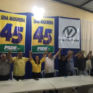 Sena Madureira faz festa para Toinha Vieira 