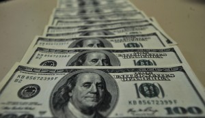 Dolar-Moeda estrangeira