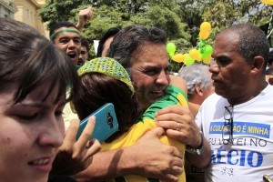 AecioNeves_Manifestacao-em-BH-Foto-Beto-Barata-ObritoNews_13-2-300x200