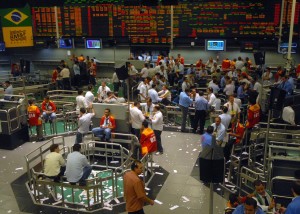bolsa-de-valores-foto-fabio-pozzebom-abr