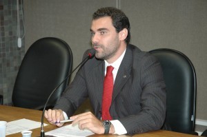 Adolfo_viana-300x199