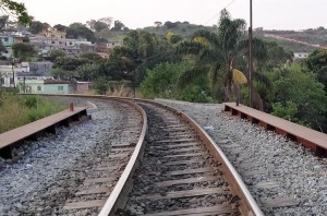Trilhos-ferrovia-Norte-sul-Foto-Divulgacao-300x198