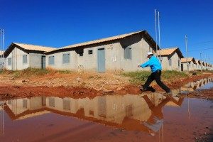 Minha-Casa-Minha-Vida-foto-George-Gianni-PSDB-300x200