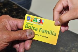 cartao-bolsa-familia-480x320