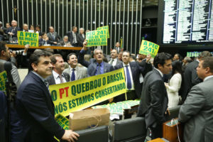 pec-241-aprovacao-camara-1-turno-foto-psdb-na-camara-300x200