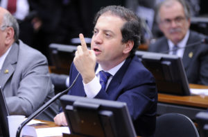 rodrigo-de-castro-foto-agencia-camara-300x197-1