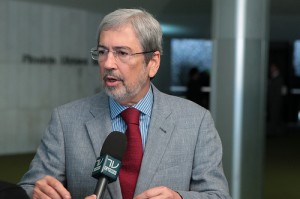 Deputado Antonio Imbassahy criticou gestão da presidente Dilma Rousseff