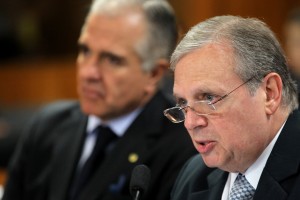 É preciso força e autoridade política para mexer no cerne da ineficiência