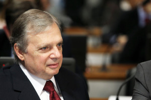 gerdan_wesley-senador-tasso-jereissati-300x200
