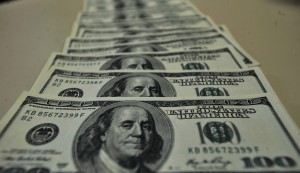 Dolar-Moeda estrangeira
