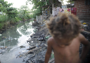 Moradores-do-Complexo-da-Mare-estao-esperancosos-apos-ocupacao-das-forcas-de-seguranca-201404070001
