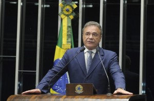 alvaro-dias-foto-lia-de-paula-ag-senado1