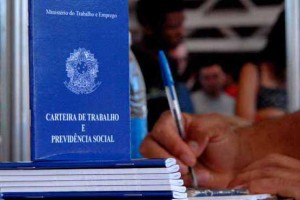 carteira-de-trabalho-foto-ebc