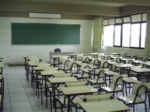 Escolas-públicas-vão-atrasar-duas-semanas-o-início-do-ano-letivo-no-DF-1024x768