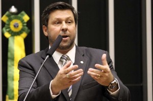 carlos-sampaio-foto-george-gianni-psdb7--300x199