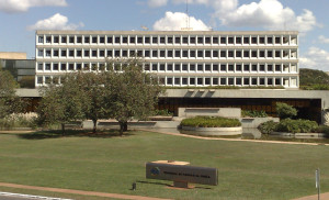 tribunal_de_contas_da_uniao_sede_-_wikipedia-cc_0
