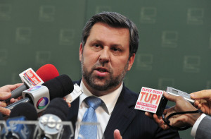 carlos-sampaio-foto-agencia-camara-300x197