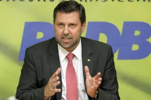 Coletiva Carlos Sampaio 5