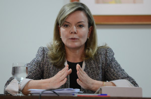 A ministra da Casa Civil, Gleisi Hoffmann, toma café da manhã, às 9h30, com jornalistas setoristas do Palácio do Planalto