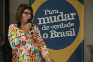 27348907104_d558bfe3de_z