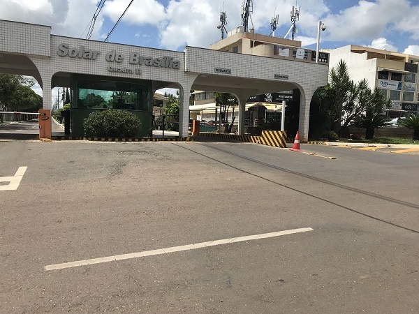 Emendas de Izalci Lucas beneficiam moradores de condomínios