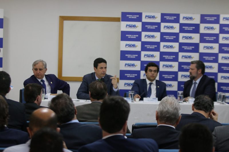 Izalci fecha questão Reforma da Previdência.