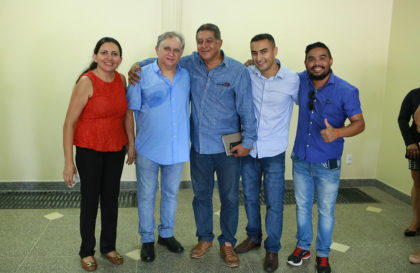 Senador Izalci, presidente PSDB-DF, entre os membros da 2a. Zonal
