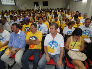 Antônio Coutinho (blusa branca) é presidente do PSDB Sindical do ES