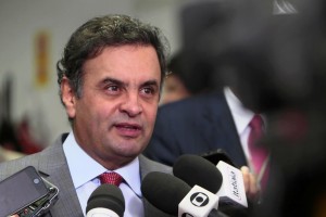 Aécio: ”PT votou hoje contra os beneficiários do Bolsa Família”