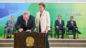 RSF_Dilma-Rousseffe-empossa-Lula-como-Ministro_03-1-300x169