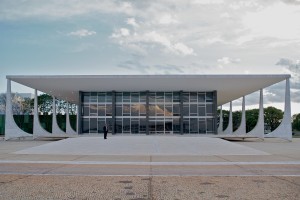 supreme_federal_court_of_brazil_-_stf-300x200