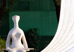 justica-praca-dos-tres-poderes-sco-stf-300x214