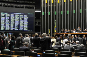 luis-macedo-camara-dos-deputados-300x197