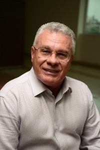 Presidente do PSDB Goiás, Afrêni Gonçalves, convida a todos filiados para participarem da posse do novo presidente do ITV, Francisco Taveira Neto.