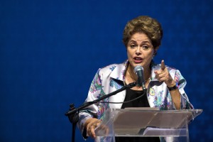 Brasília - A presidenta Dilma Rousseff participa da 15ª Conferência Nacional de Saúde, no Centro de Convenções Ulysses Guimarães (Marcelo Camargo/Agência Brasil)