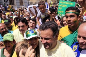 AecioNeves_Manifestacao-em-BH-Foto-Beto-Barata-ObritoNews-2-1-300x200