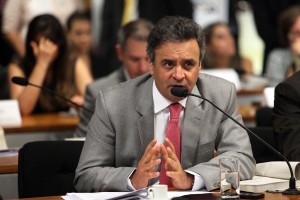 Aecio-Neves-CCJ-19-06-13-Foto-George-Gianni