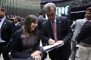 mara_gabrilli_e_reinaldo_foto_alexssandro_loyola