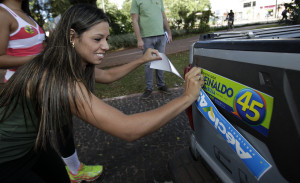 10.08 Bandeiraço e Adesivagem