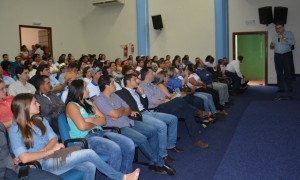 Presidente regional Marcio Monteiro apresenta dados referentes aos municípios