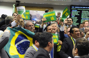 Deputados pró-impeachment comemoram resultado da votação na comissão especial/ Foto: Luis Macedo/Câmara dos Deputados