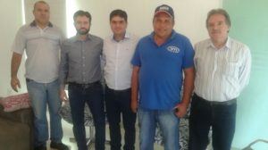 Equipe tucana e pré-candidato de Nioaque/ Foto: divulgação