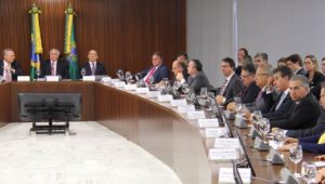 Governador tucano Reinaldo Azambuja em reunião na Presidência para renegociar dívida com a União/ Foto: Chico Ribeiro