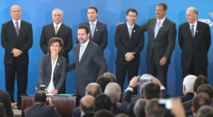 Brasília- DF 01-05-2016 Presidente Michel Temer durante  Cerimônia de Posse de Maria Silvia Bastos Marques, no cargo de Presidente do Banco Nacional de Desenvolvimento Econômico e Social (BNDES) e dos senhores Paulo Rogério Caffarelli, no cargo de Presidente do Banco do Brasil, Gilberto Occhi, no cargo de Presidente da Caixa Econômica Federal, Pedro Parente, no cargo de Presidente da Petrobras e Ernesto Lozardo, no cargo de Presidente do Instituto de Pesquisa Econômica Aplicada (Ipea)Foto Lula Marques/Agência PT