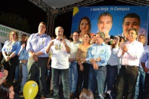 Reinaldo participa de comício do candidato a prefeito de Camapuã, Delano/ Foto: divulgação