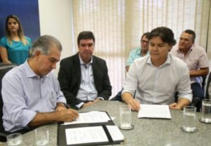 Governador, Secretário Riedel e prefeito de Corumbá, Paulo Duarte/ Foto: divulgação