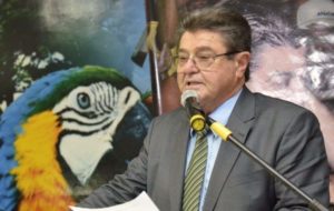 Prefeito Donato anuncia reajuste/ Foto: divulgação