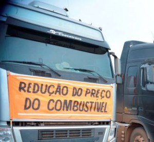redução-325-300x278
